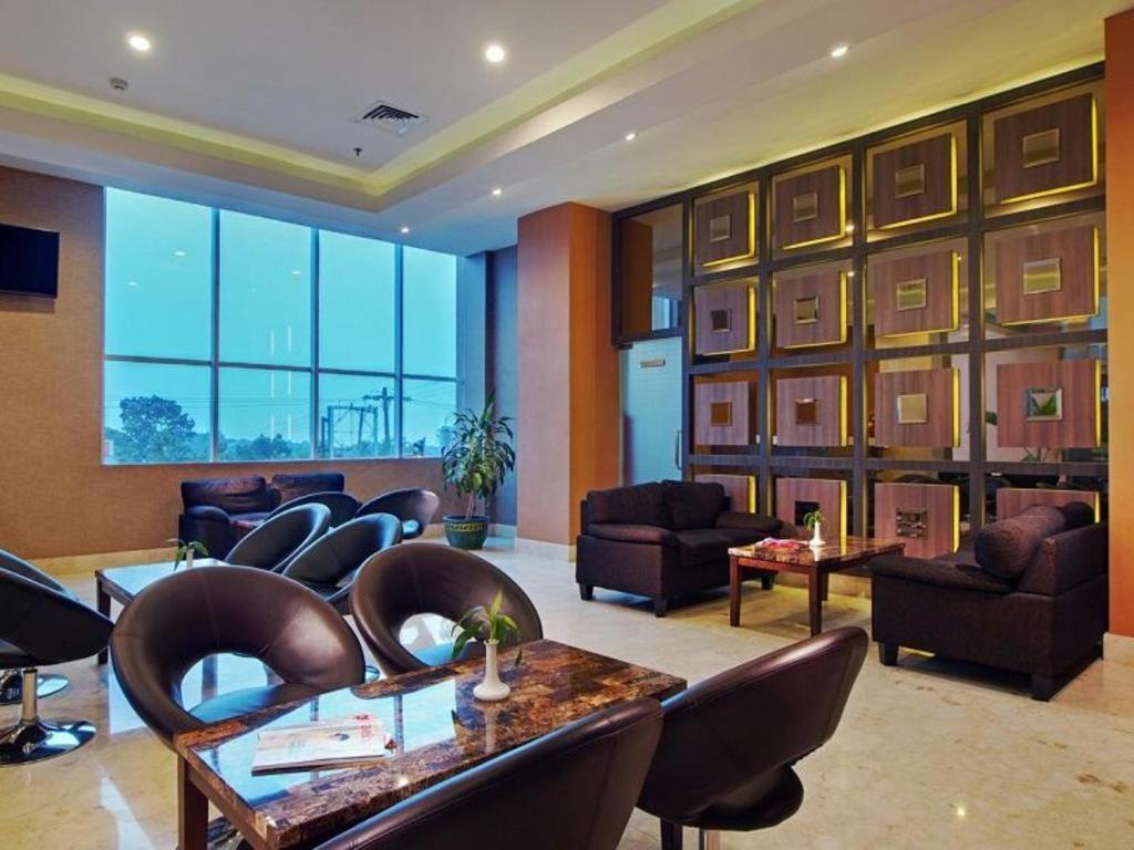 Horison Hotel Pematang Siantar Buitenkant foto