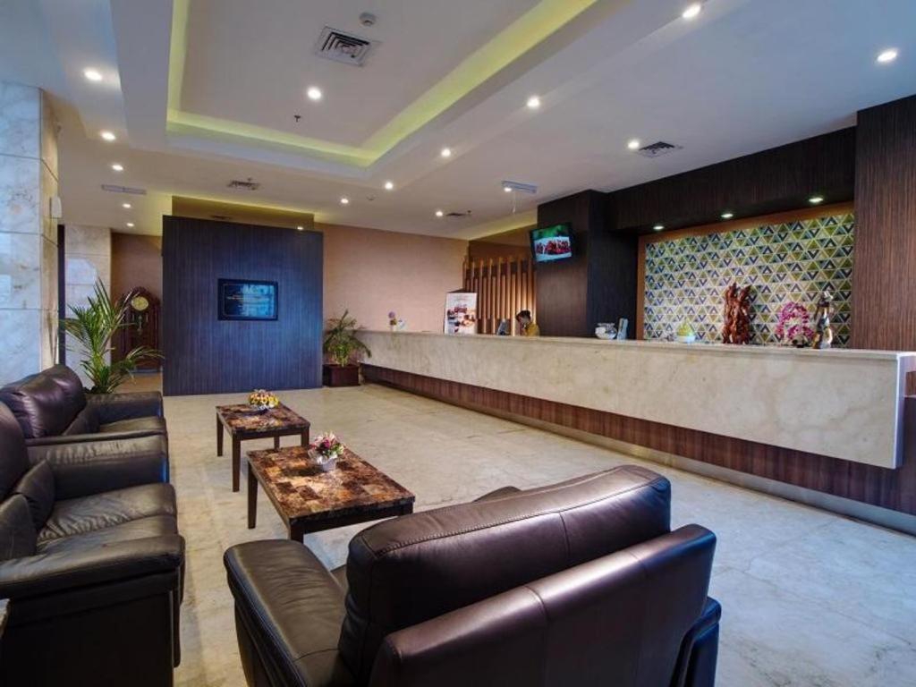 Horison Hotel Pematang Siantar Buitenkant foto