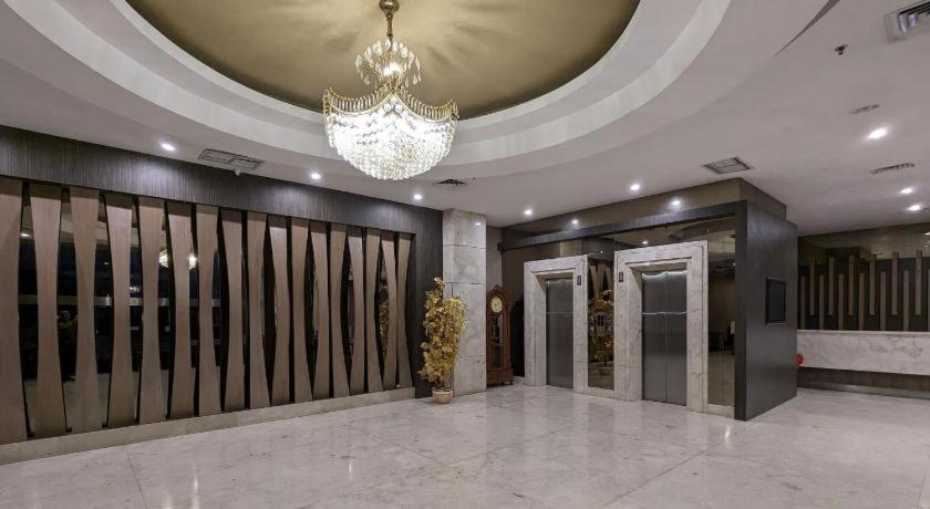 Horison Hotel Pematang Siantar Buitenkant foto