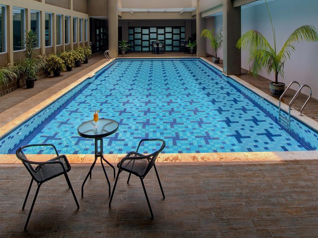 Horison Hotel Pematang Siantar Buitenkant foto